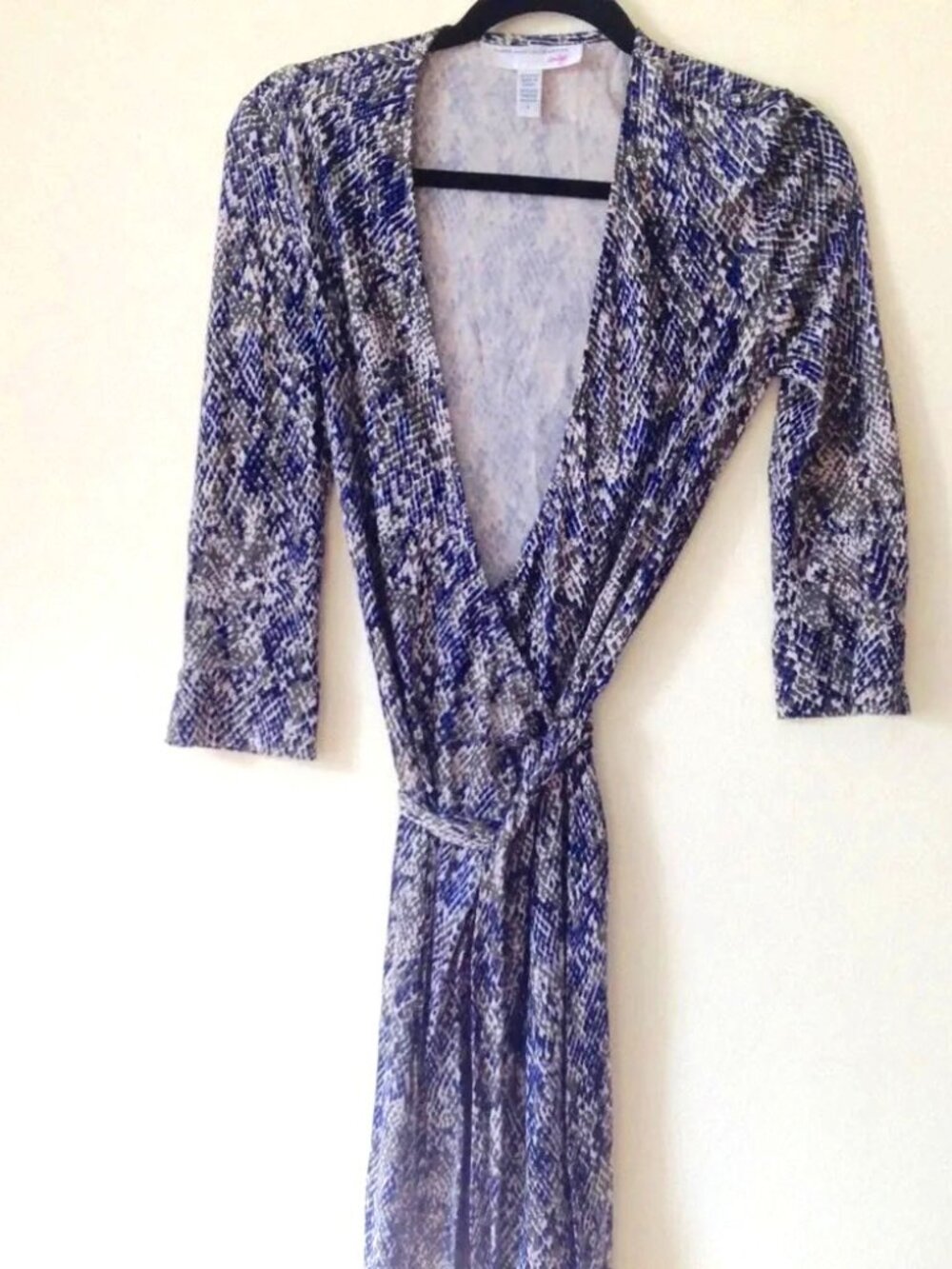 Diane von Furstenberg  Vintage Wrap Silk Dress * 4